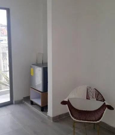Hermoso Aparta Estudio pequeño-2