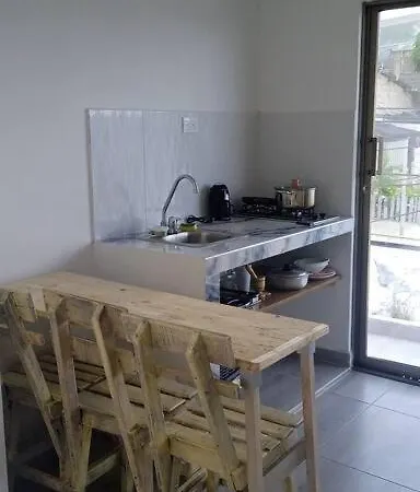 Hermoso Aparta Estudio pequeño-3