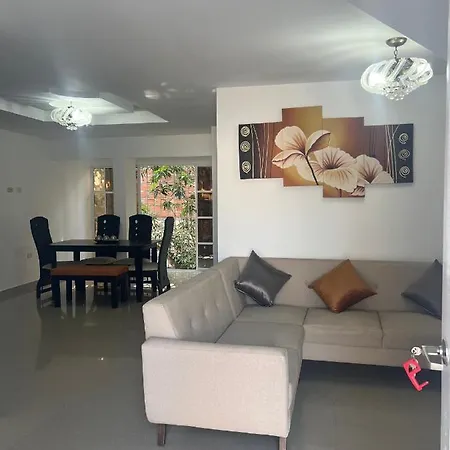 Guillote Apartment!-2