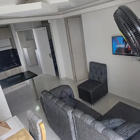 Hermoso Apartamento Con Balcon, 3 Alcobas, 2 Banos-2
