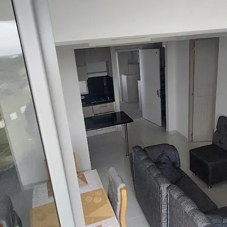 Hermoso Apartamento Con Balcon, 3 Alcobas, 2 Banos-3