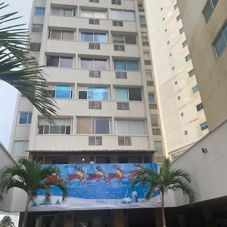 Ultimo Piso Con Vista Increible En Cartagena! El Laguito-2