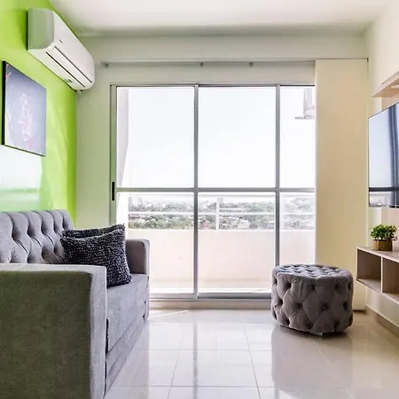 Apartamento Piso 10 Cerca Al Mar Apartment-3