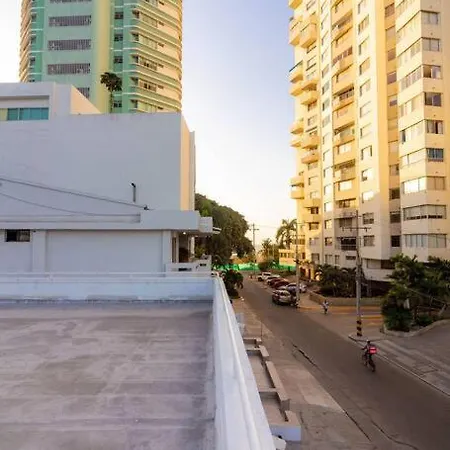 3D Situado En La Zona Turistica De Bocagrande A Solo Pasos Del La Playa, Parqueadero Gratis Y Rapido Internet-3