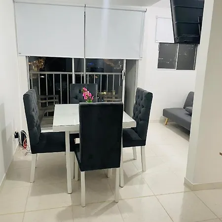 Apartamento 2 Cuartos 2 Banos Excelente Ubicacion-2