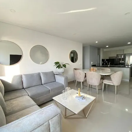 Fantastic 3 Bedroom Apto 2303-3