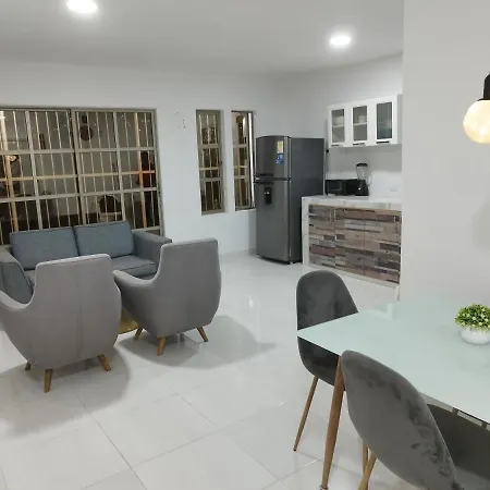 Apartamento Con Ubicacion Estrategica-2