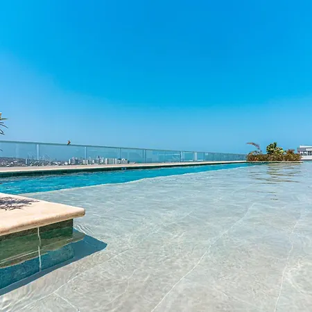 Dominique Cartagena, Beautiful 2 Bedroom Apartment With Private Jacuzzi-2