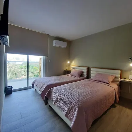 Luxury Dominique-3