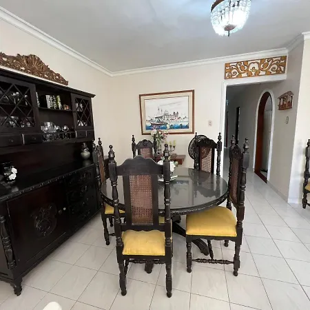 Lindo Apartamento Cerca Al Centro-3