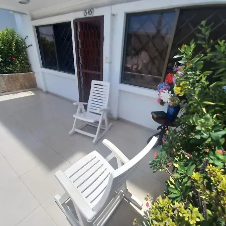 Lindo Apartamento Cerca Al Centro-2