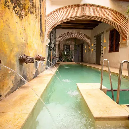 Room In Lodge - Hcf-Kbf Boutique Hotel Room In The Historic Center With Pool And Wifi-2