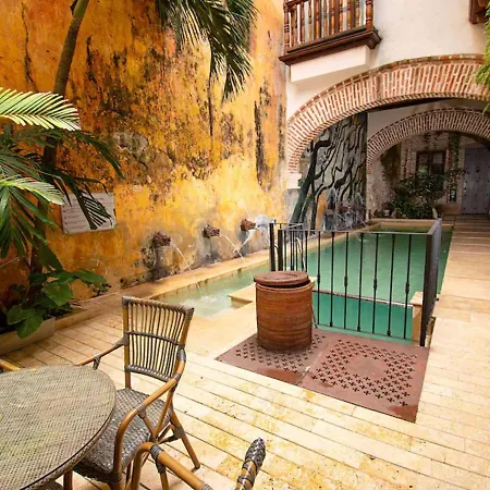 Room In Lodge - Hcf-Kbf Boutique Hotel Room In The Historic Center With Pool And Wifi-3