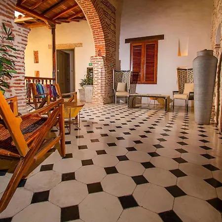 Room In Lodge - Hcf-Pqf Boutique Hotel Room In The Historic Center With Pool And Wifi-2