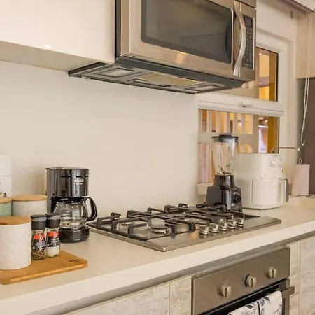 C1-12 - Acogedor Apartamento Dentro De Las Murallas De Cartagena Con Aire Acondicionado Y Agua Caliente-2