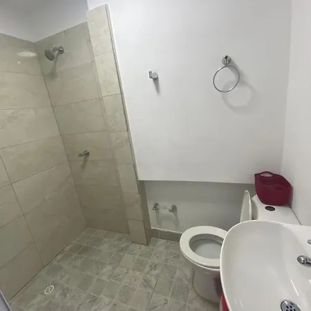 La Casita De Max Y Tim Apartaestudio 4To Piso-3