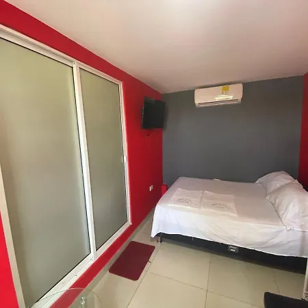 La Casita De Max Y Tim Apartaestudio 4To Piso-2