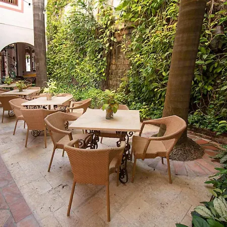 Room In Lodge - Hb-Stf Boutique Hotel Room With Jacuzzi Air Conditioning And Wifi-3