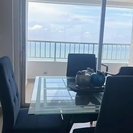 1 Bedroom Infinity Pool-2