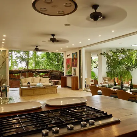 Lujosa Villa Con Piscina Privada, Jacuzzi, Terraza, Bbq, Ac Muy Cerca De La Playa-2