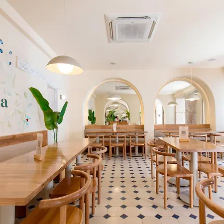 B Haus Hotel-3