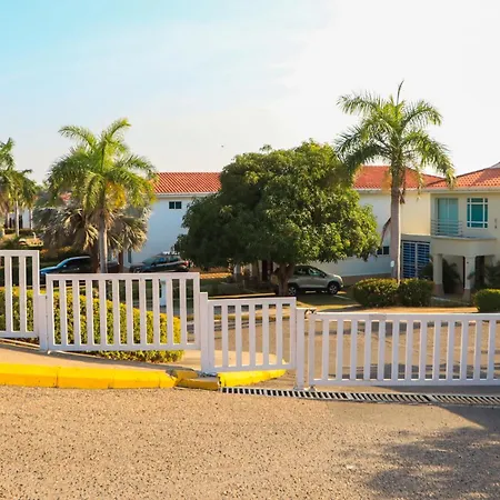 Casa Arcoiris: Espectacular Casa En Cartagena Con Acceso Directo A La Playa-2