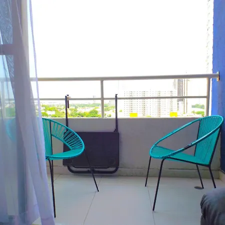 Comodo Apartamento Cerca Al Mar.-2
