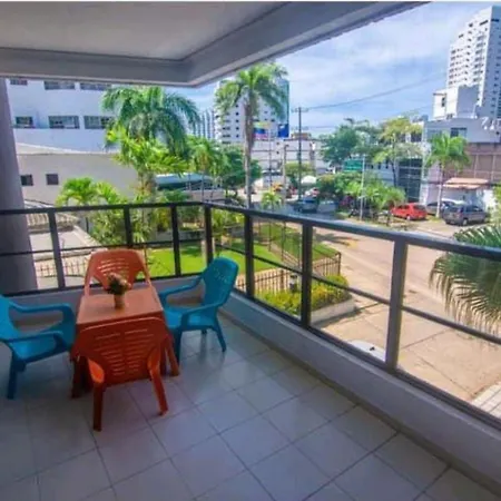 2 Bedroom Apartment Near The Sea With Air Conditioning And Wifi-3