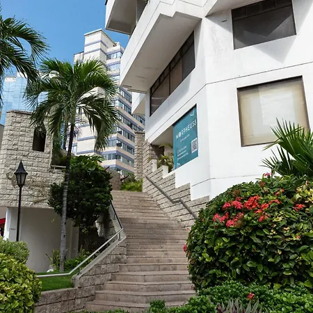 Apartamento en Bocagrande - Piscina, Jacuzzi y Mar-2