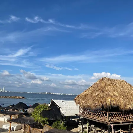 Cabana En Isla Frente A Cartagena-2