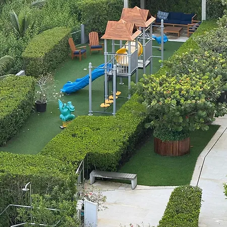 Serena Del Mar, Morros Io-3