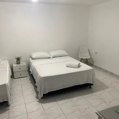 Habitación independiente cerca al aeropuerto 1-3