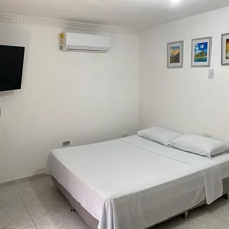 Habitacion Cerca Al Aeropuerto # 2-2