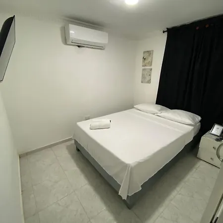 Habitación independiente cerca al aeropuerto 3-3