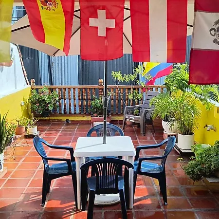 Hostal Casa De Las Americas-3