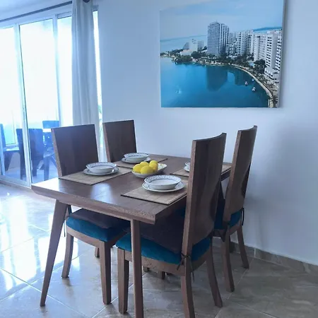 Apartamento Tranquilo Con Hermosas Vistas-2