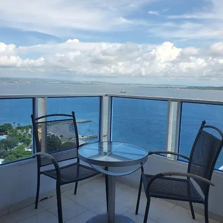 Apartamento Con Vista Al Mar, A Una Cuadra De La Playa. Piso 16-3