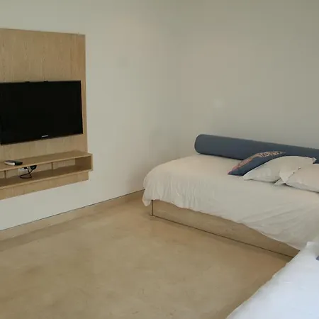San Diego 974 Suites-2