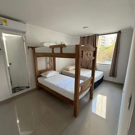 Apartamentos en Edificio Los Delfines-3