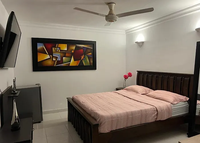 Independent Room For Rent In Exclusive Place Cartagène